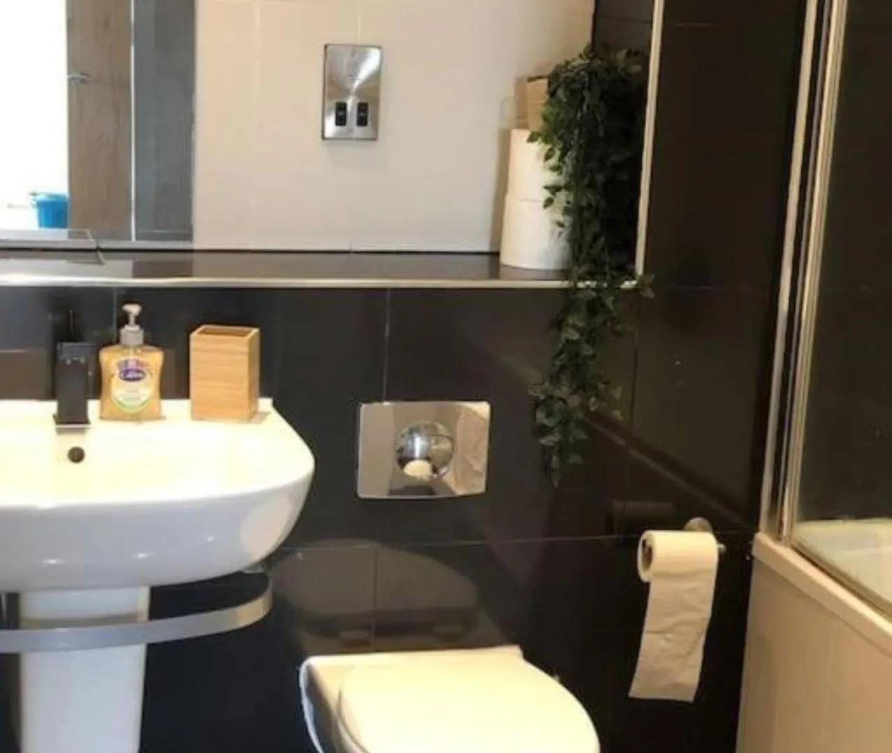 Lovely Stylish 2 Bedroom Serviced Apartment In Sheffield Free Wifi Reino Unido