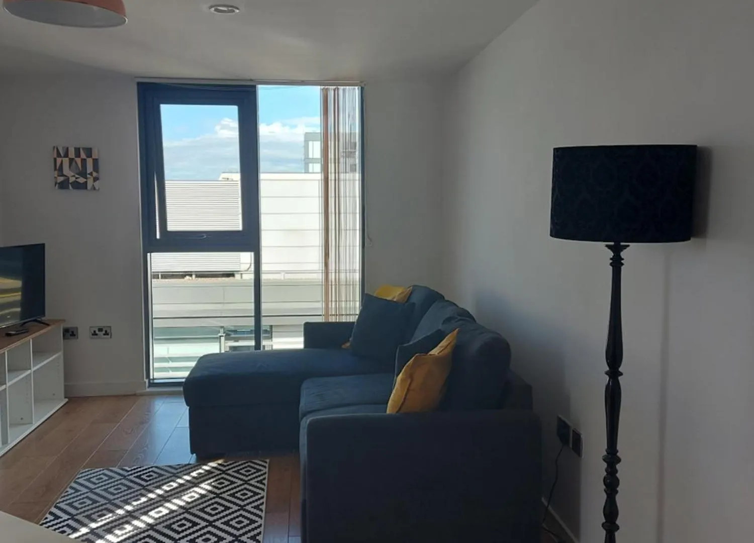 Lovely Stylish 2 Bedroom Serviced Apartment In Sheffield Free Wifi